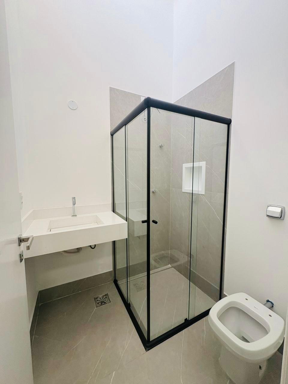 Casa Nova e Moderna com 3 suites com Piscina de Alvenaria no Condomínio Terras da Estância – Paulínia