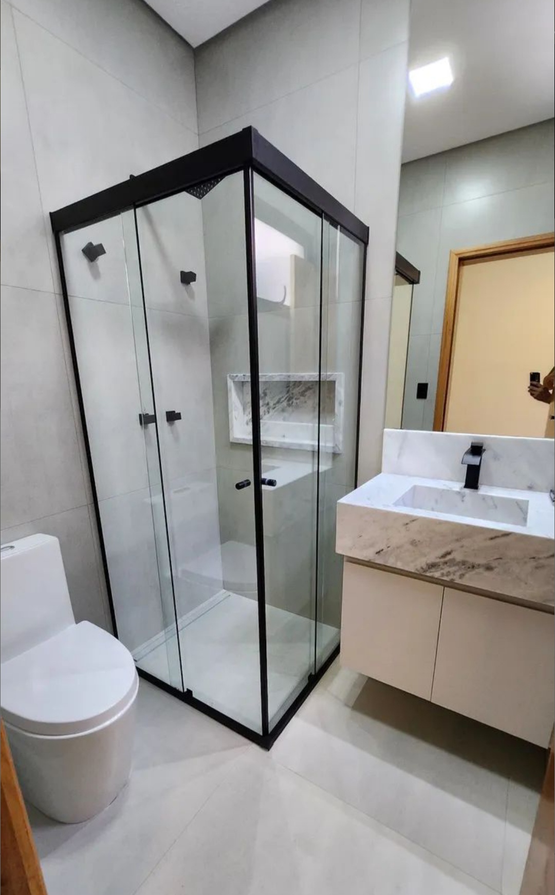 Exclusividade e Design: Casa Térrea com Piscina Tecnológica no Condomínio Acácias – Paulínia.