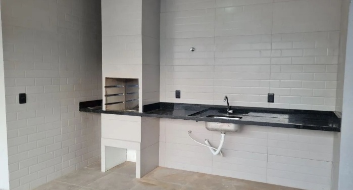Conforto e Elegância: Casa com living 2 ambientes e Aquecedor Solar no Campos do Conde I