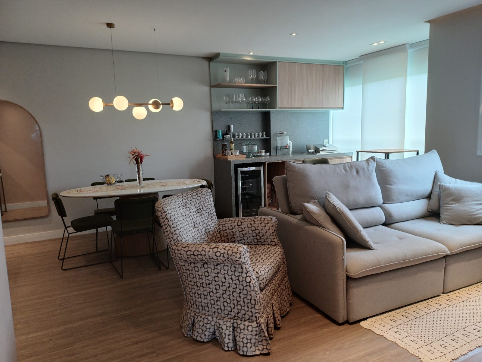 Aconchegante Apartamento no Santa Terezinha em Paulínia UsadoApartamento Moderno com Sala Estendida e Lazer de Resort – Condomínio Morada Morumbi, Paulínia.