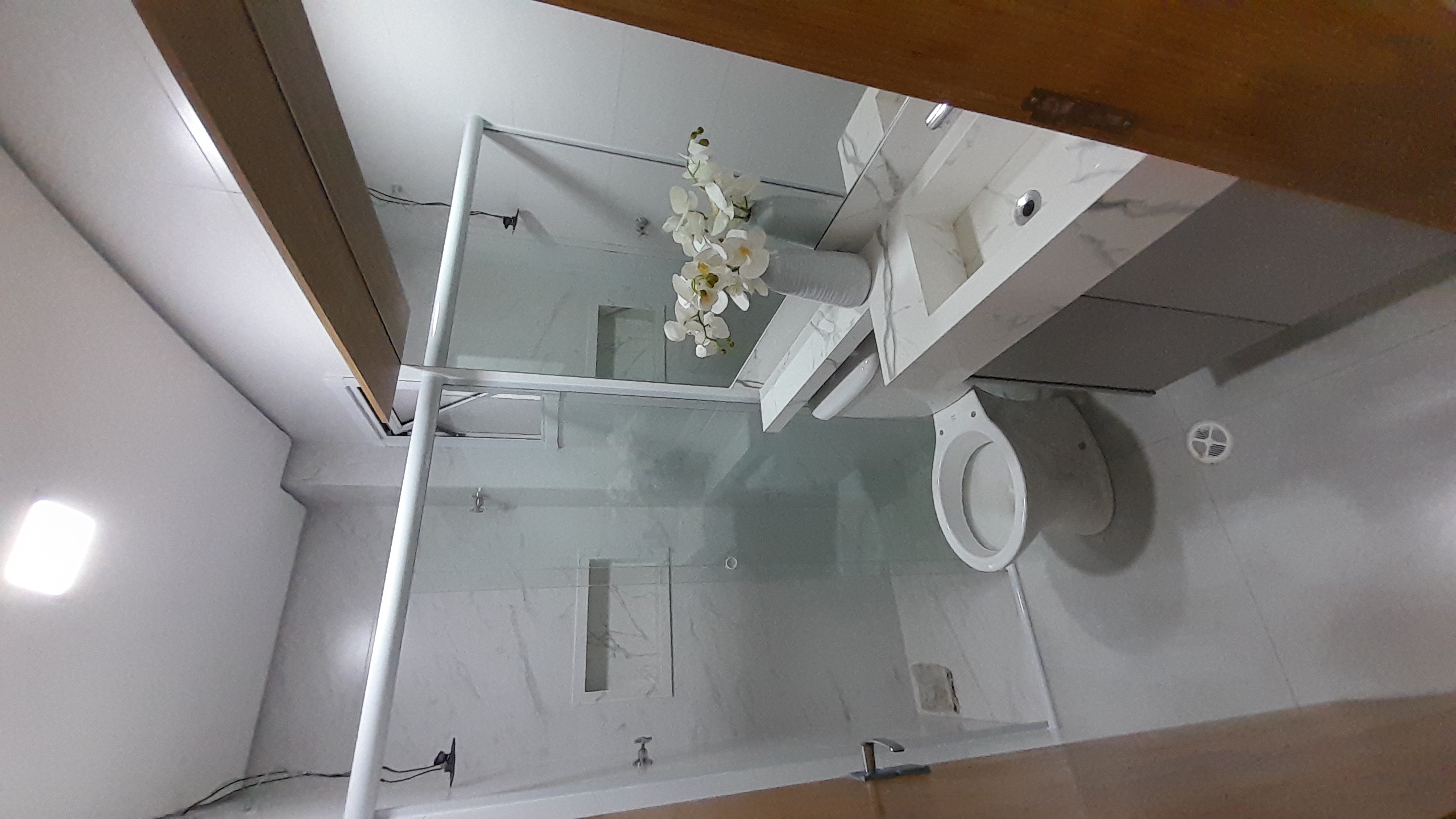 Que tal morar no Carrão em um apartamento de 37 m² que une conforto e praticidade? Este imóvel é a definição de "é só mudar"!