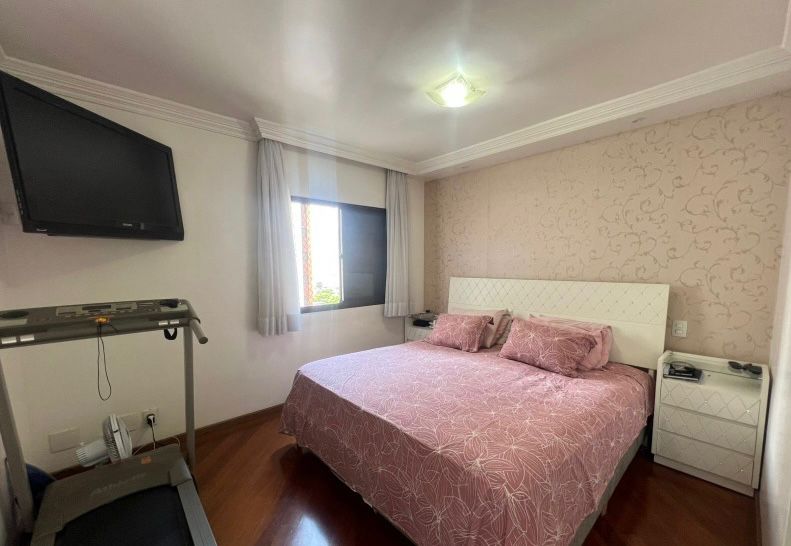 Apartamento Espaçoso no Tatuapé: Conforto e Lazer Completos para Sua Família!