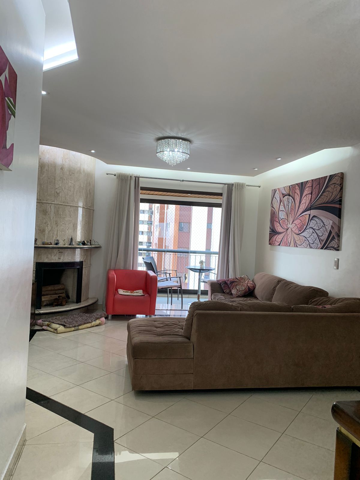 Apartamento Espaçoso no Tatuapé: Conforto e Lazer Completos para Sua Família!
