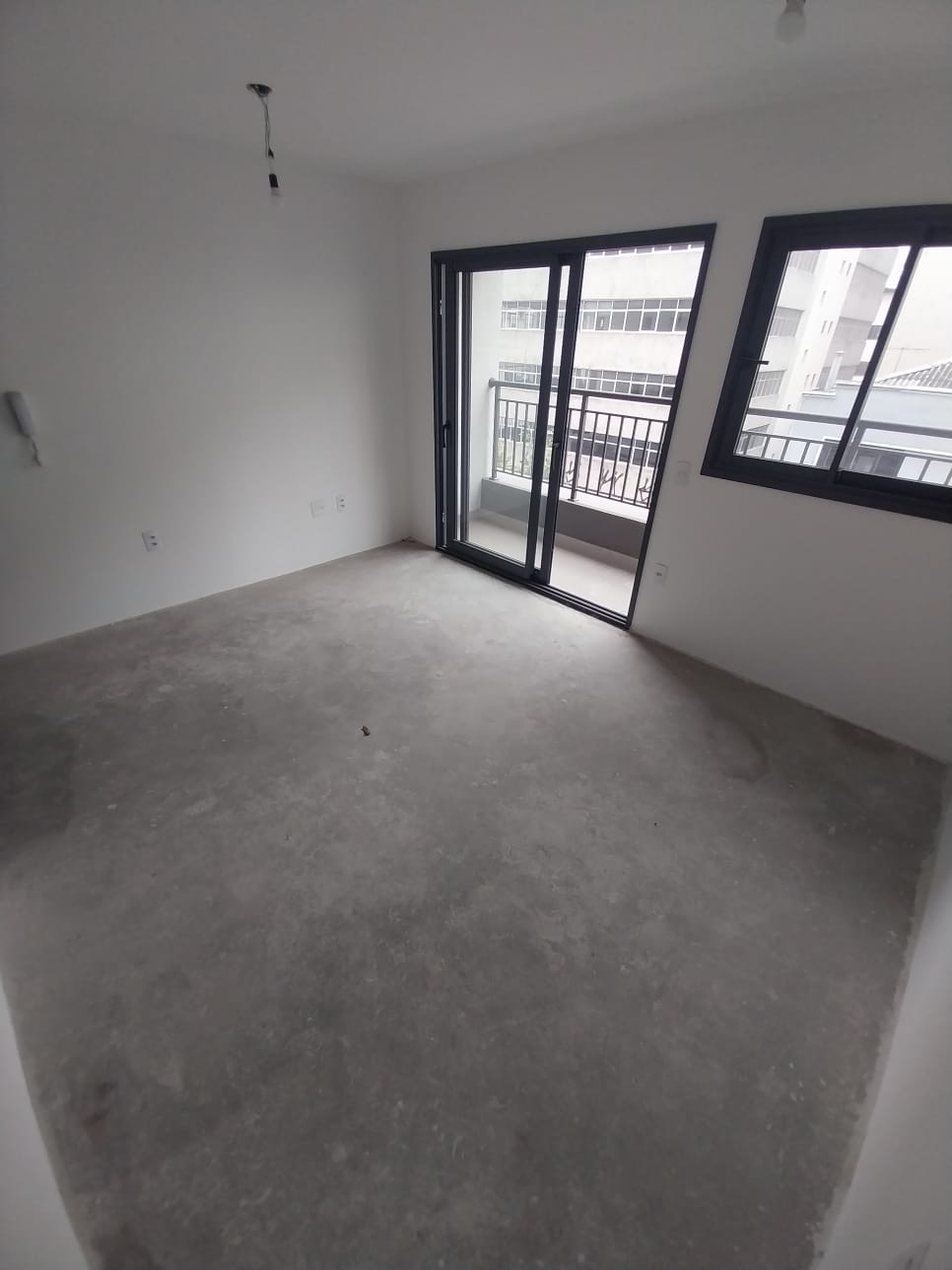 Studio a venda no centro de São Paulo (República)