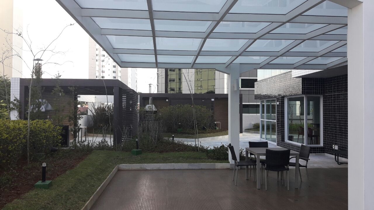 Viva com Estilo e Conveniência em Frente ao Shopping Anália Franco!