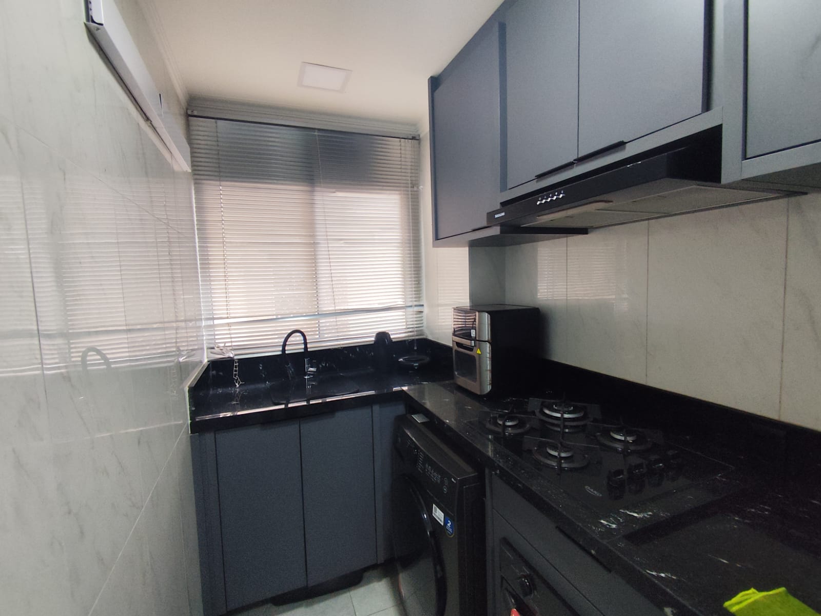Apartamento a venda em Itaquera com 2 dormitórios mobiliado.