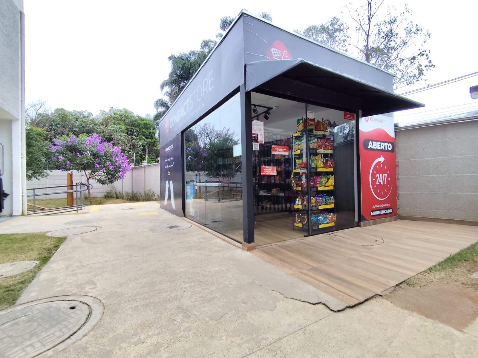 Apartamento a venda em Itaquera com 2 dormitórios mobiliado.
