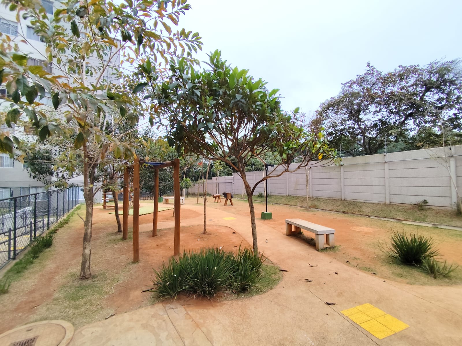 Apartamento a venda em Itaquera com 2 dormitórios mobiliado.