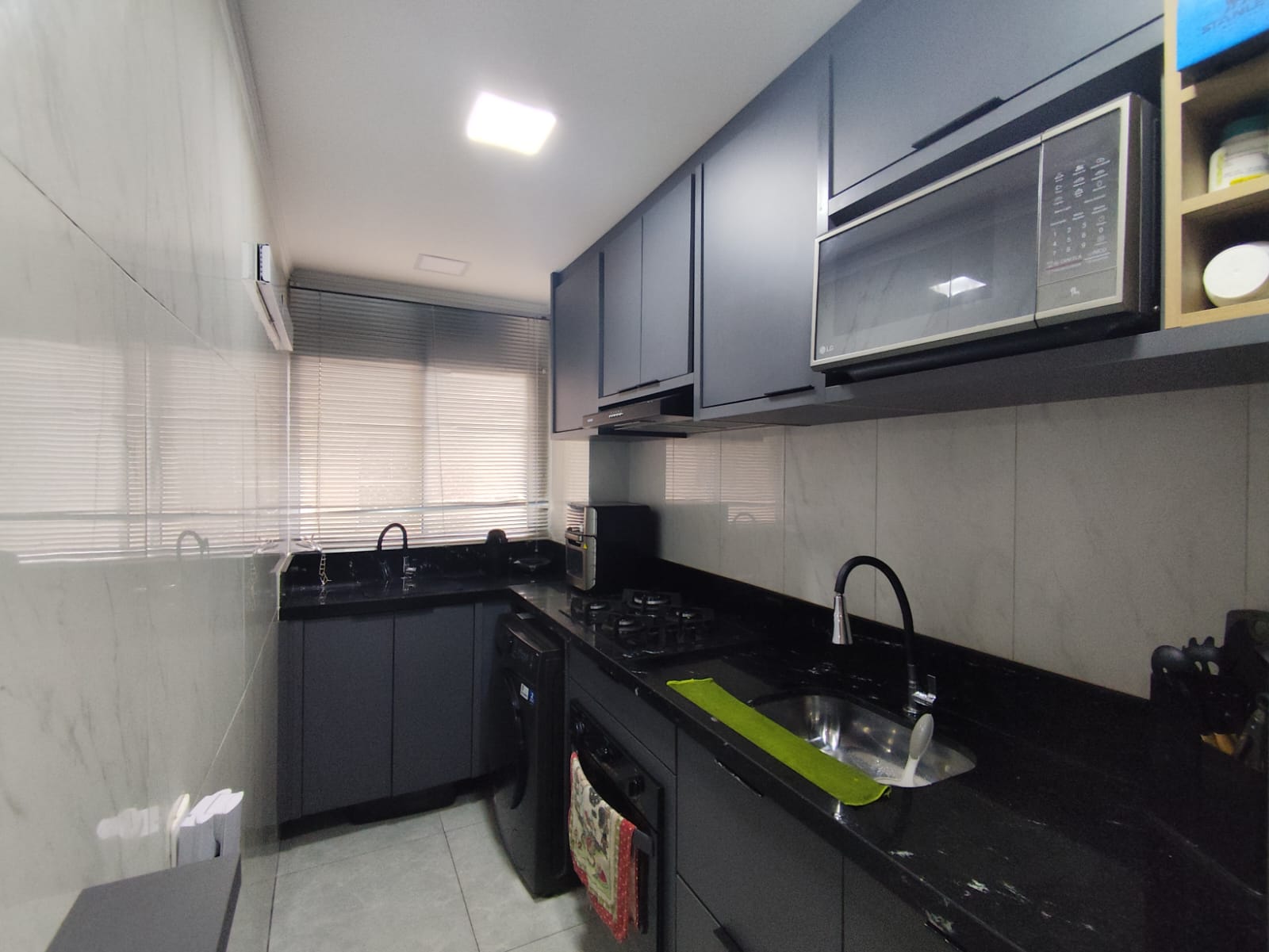 Apartamento a venda em Itaquera com 2 dormitórios mobiliado.
