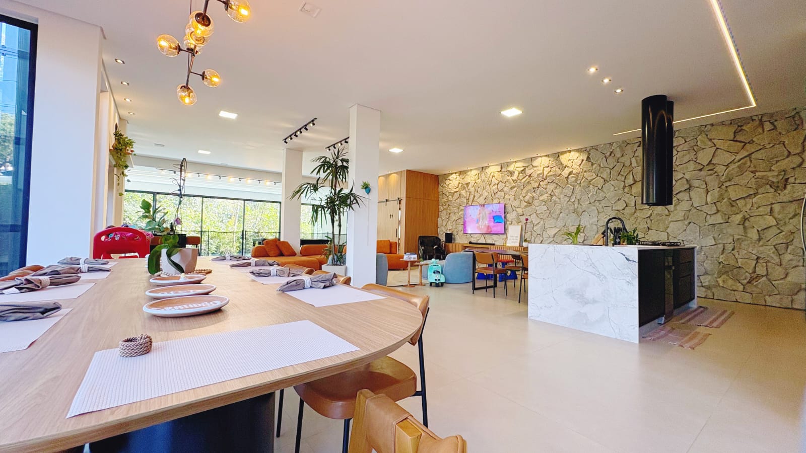Casa de Alto Padrão em Mogi: Luxo, Automação e Lazer Completo