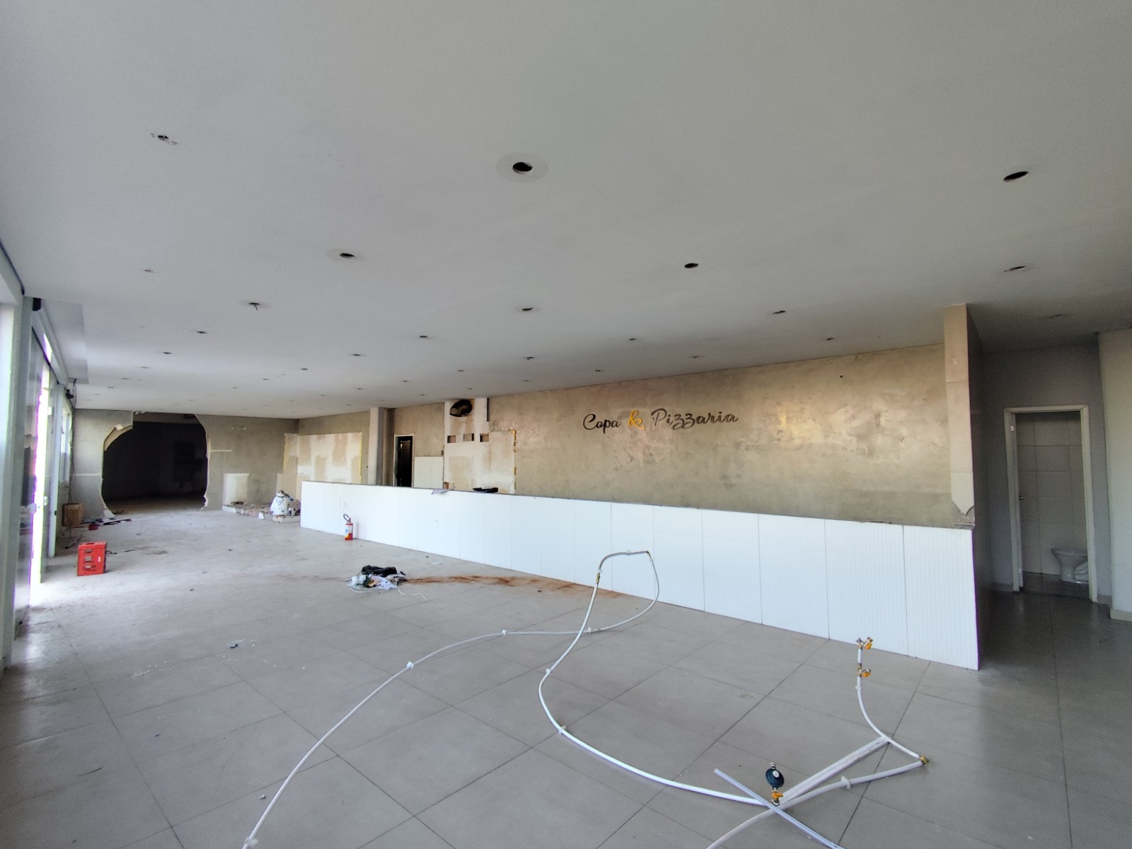 Salão Comercial 270m² com 12 Vagas de Garagem em São Miguel