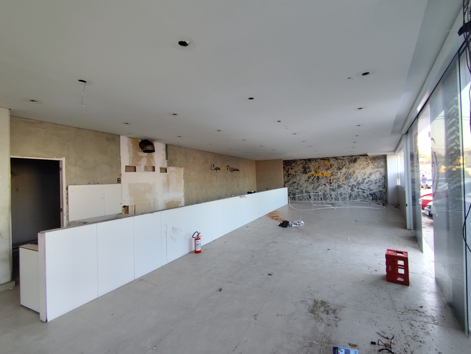 Salão Comercial 270m² com 12 Vagas para Locação em São Miguel