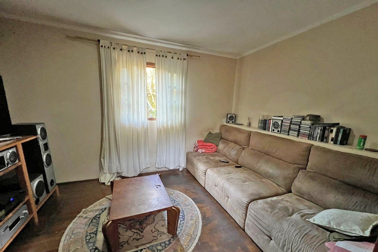 Casa a venda em Condomínio