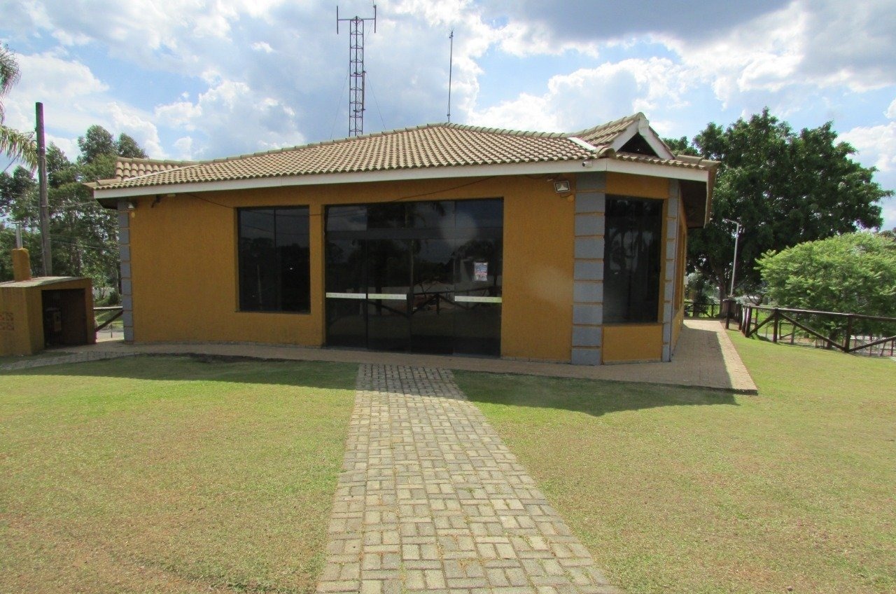Casa a venda em Condomínio
