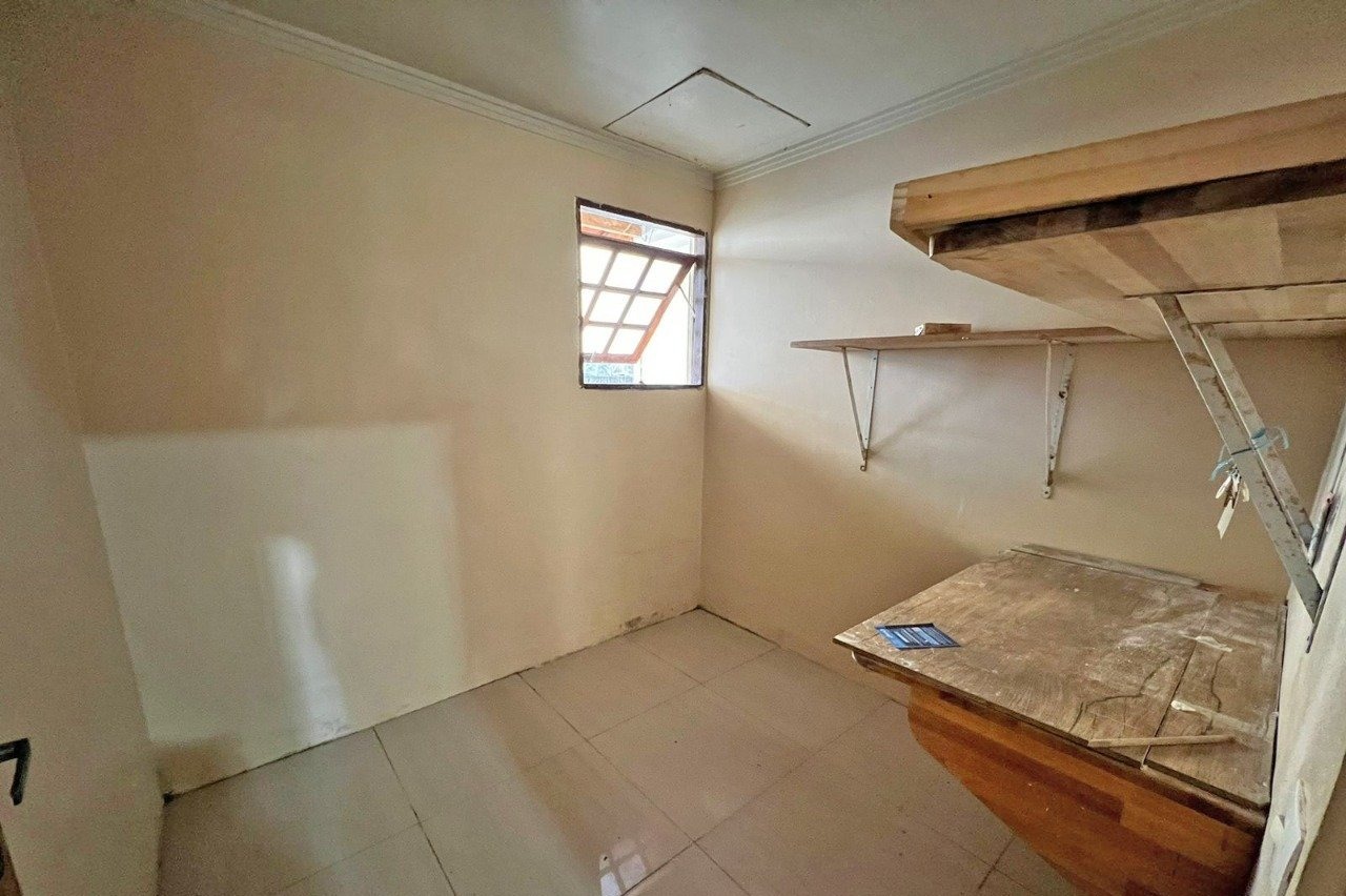 Casa a venda em Condomínio
