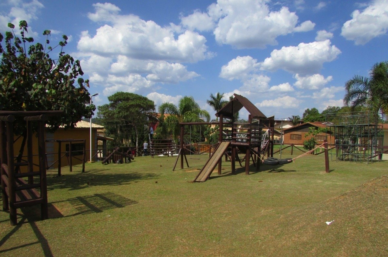 Casa a venda em Condomínio
