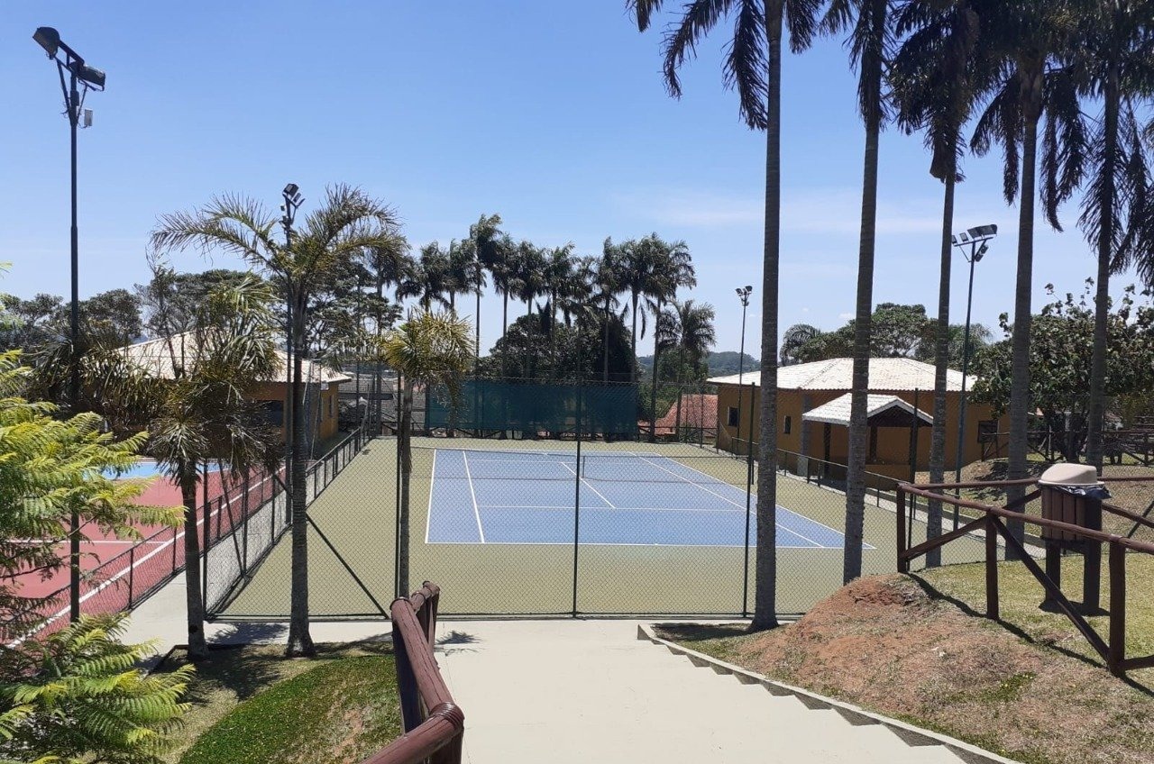 Casa a venda em Condomínio