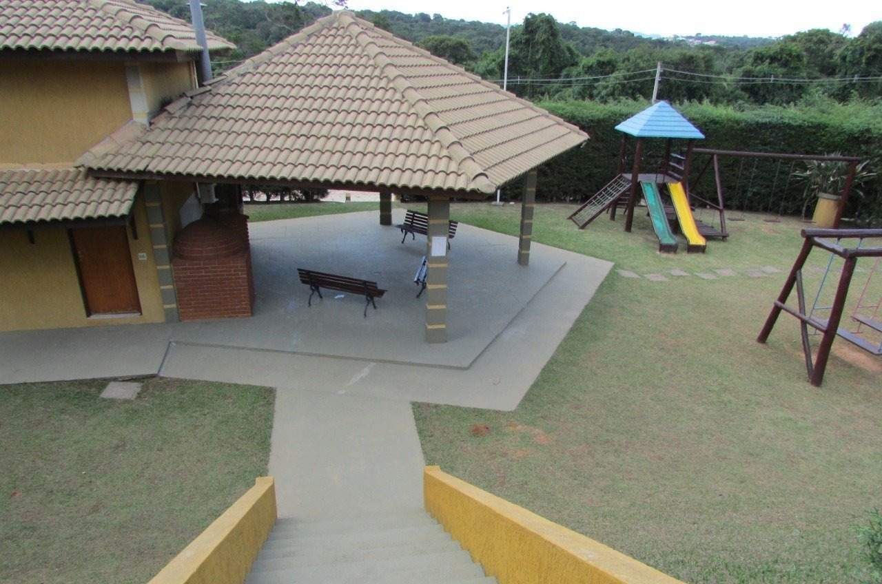 Casa a venda em Condomínio
