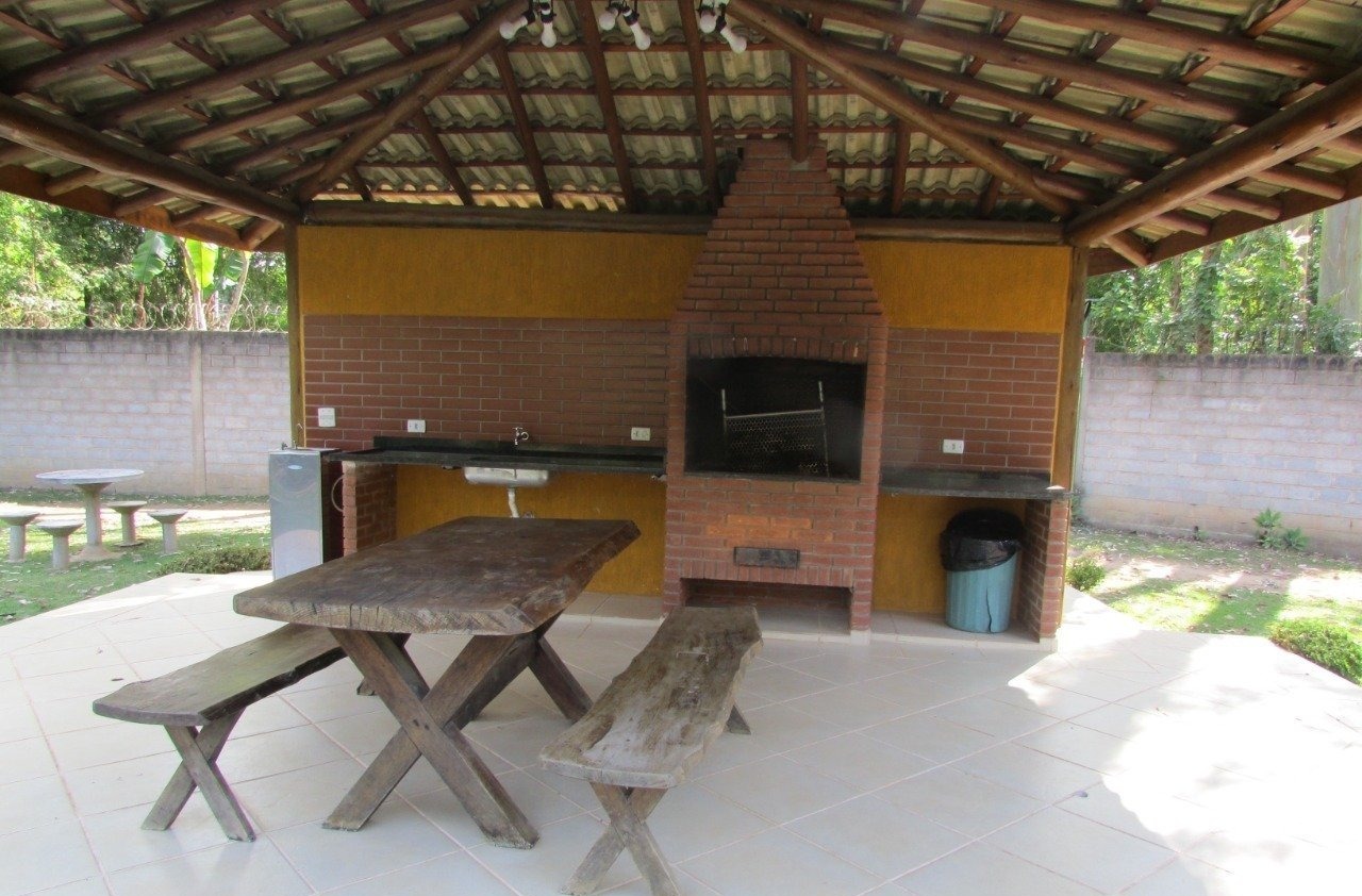 Casa a venda em Condomínio