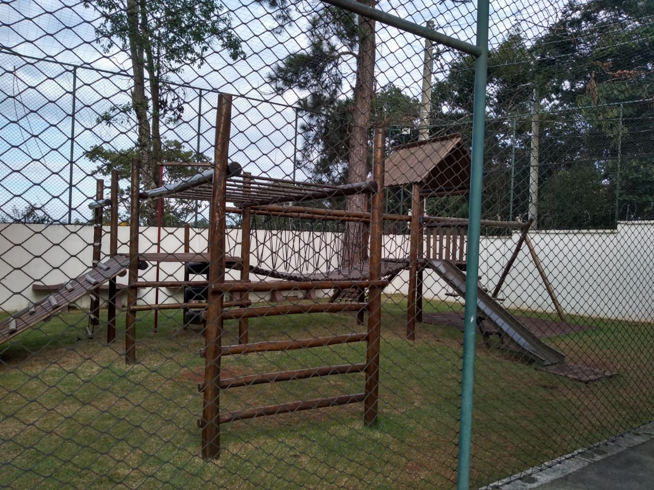 Casa para venda em condomínio