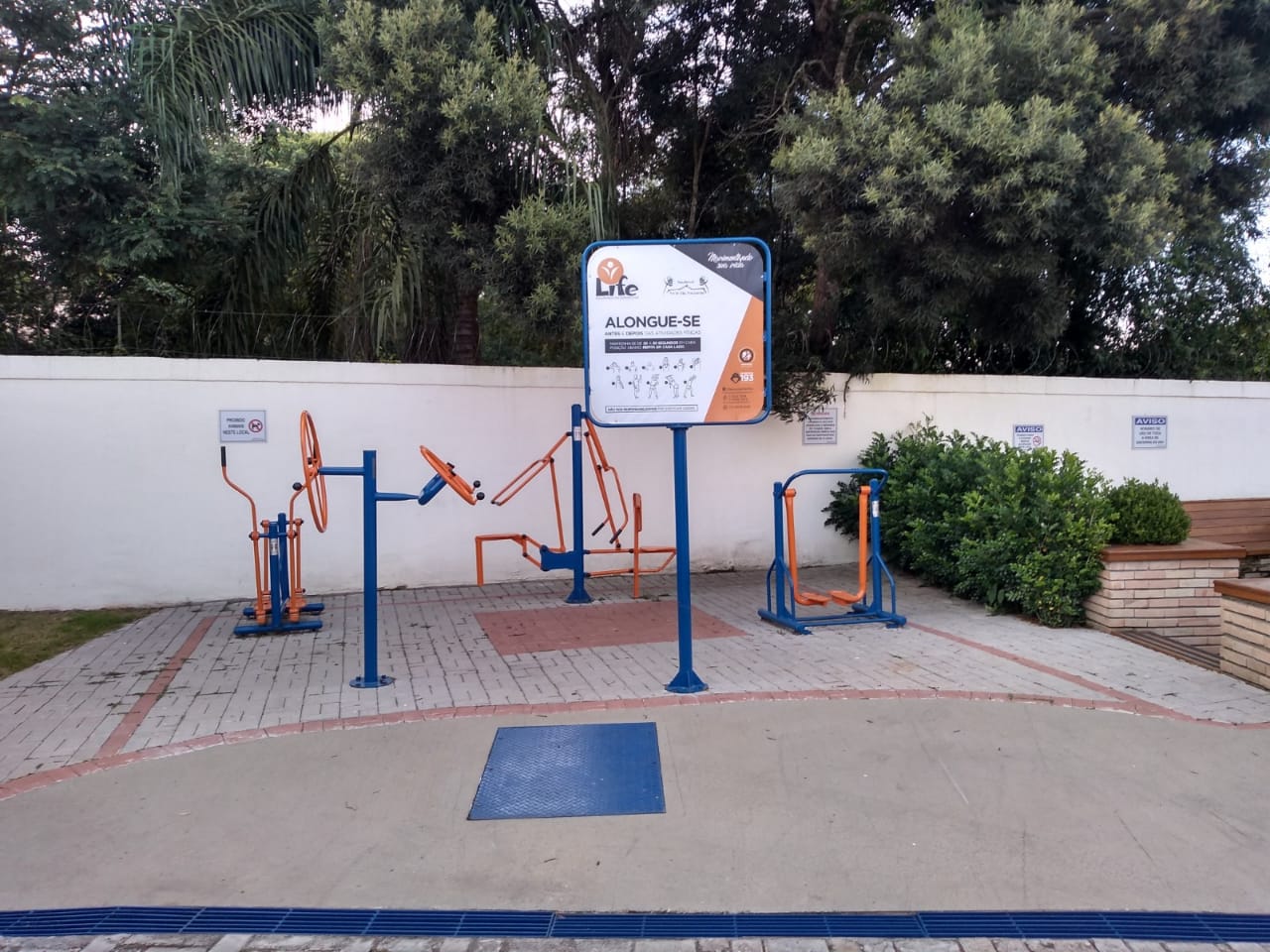 Casa para venda em condomínio