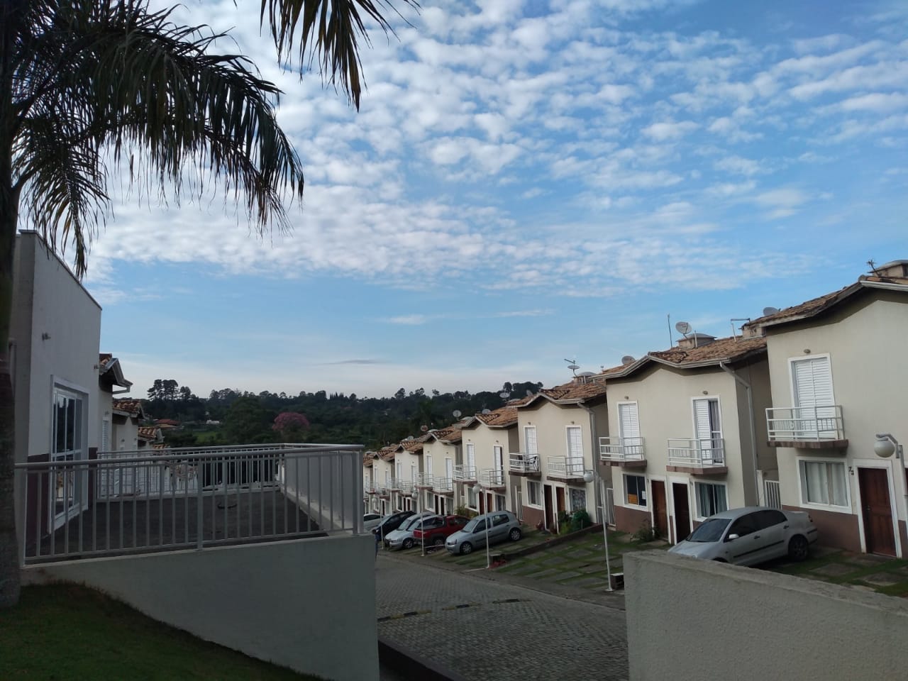 Casa para venda em condomínio