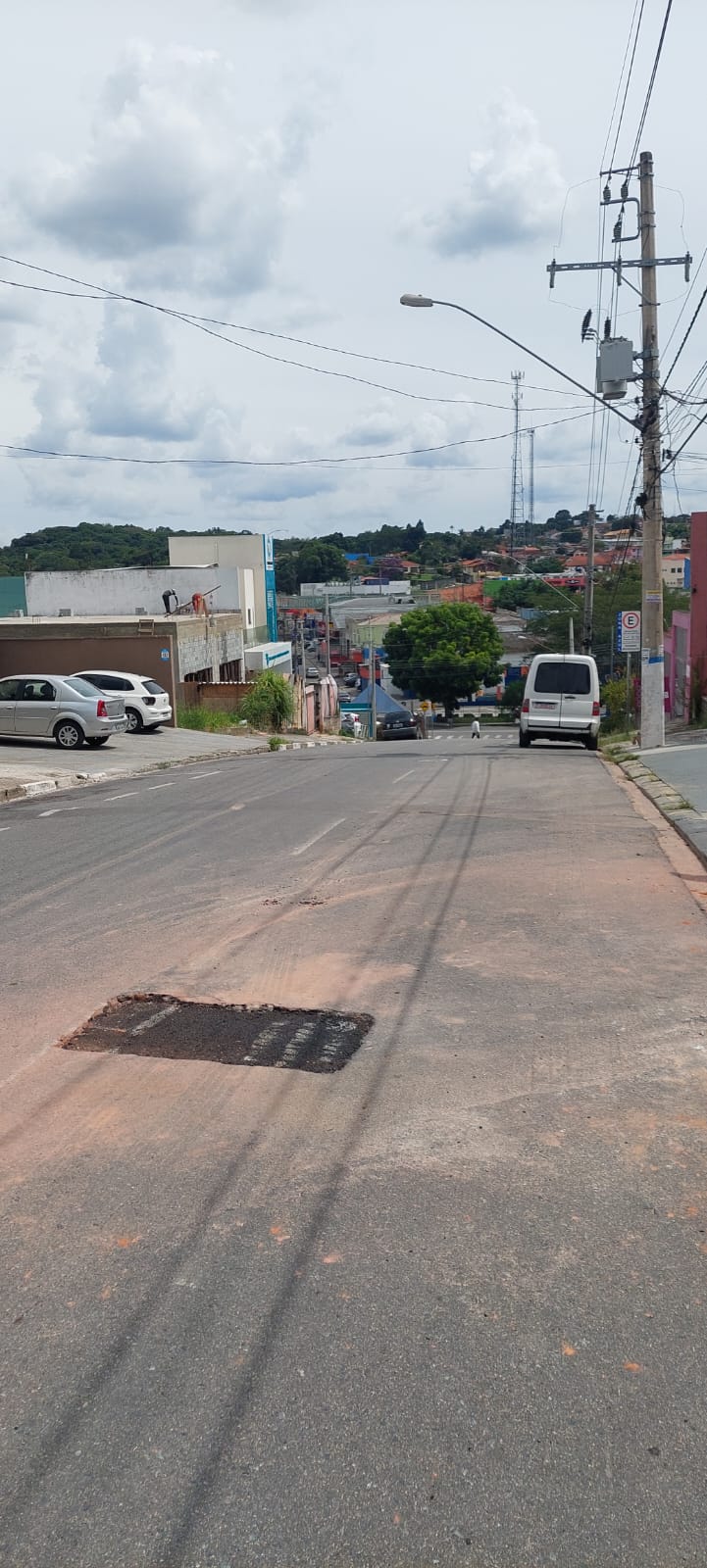 SALÃO COMERCIAL NO CENTRO DE VARGEM G. PAULISTA