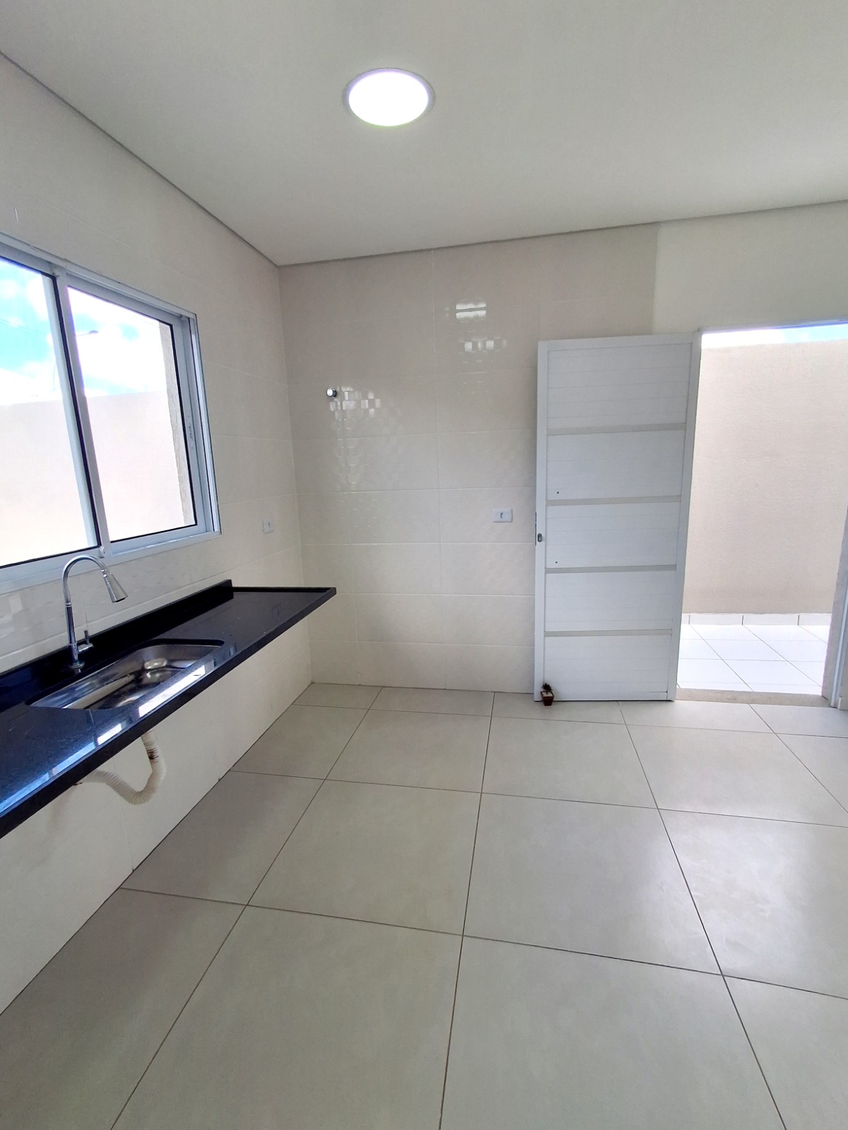 *Casa á venda no bairro aguassaí no KM 54 da  Bunjiro Nakao*