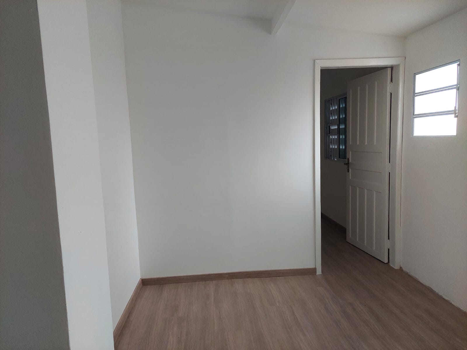 *SOBRADO Á VENDA EM VARGEM GRANDE PAULISTA*