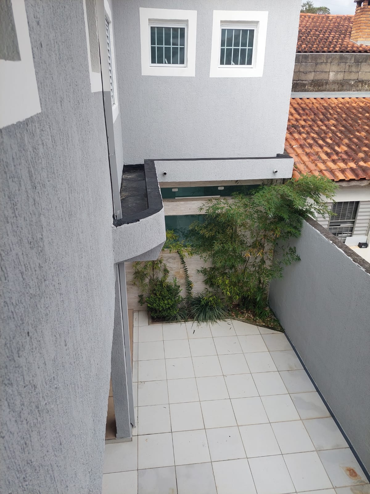 *SOBRADO Á VENDA EM VARGEM GRANDE PAULISTA*