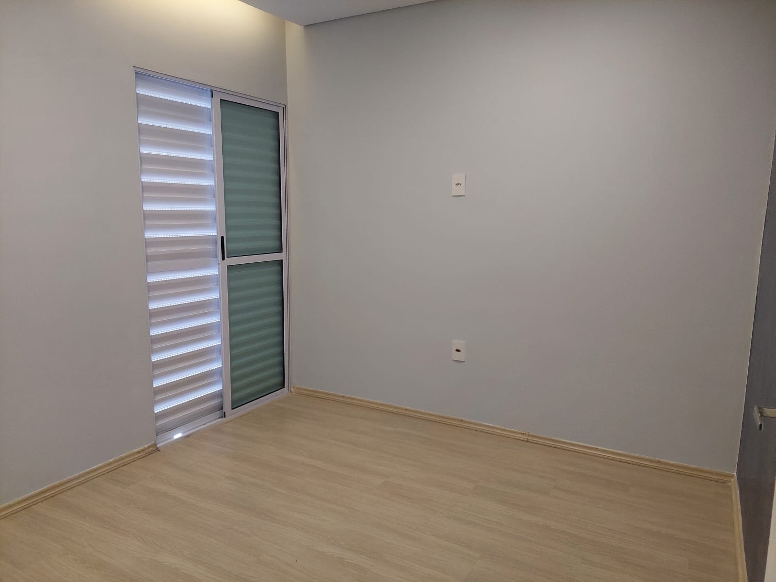 *SOBRADO Á VENDA EM VARGEM GRANDE PAULISTA*