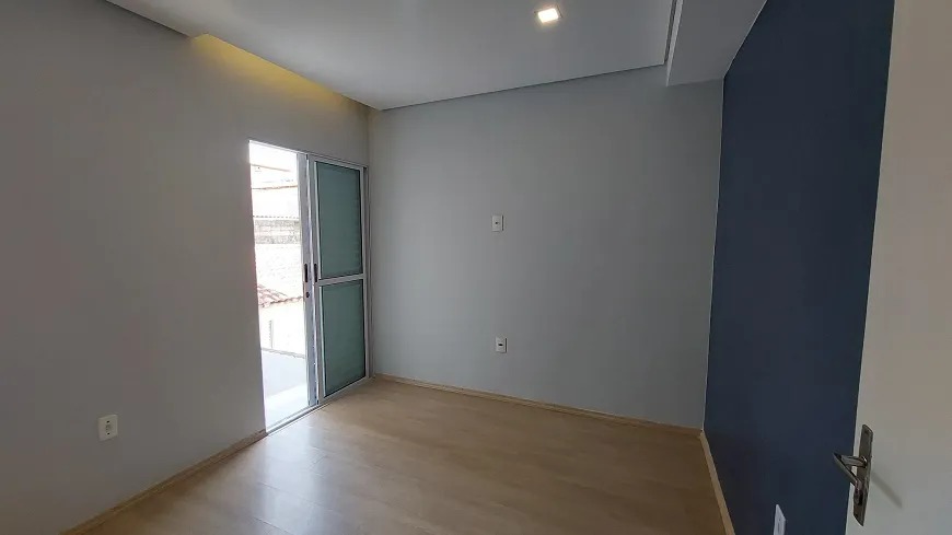 *SOBRADO Á VENDA EM VARGEM GRANDE PAULISTA*