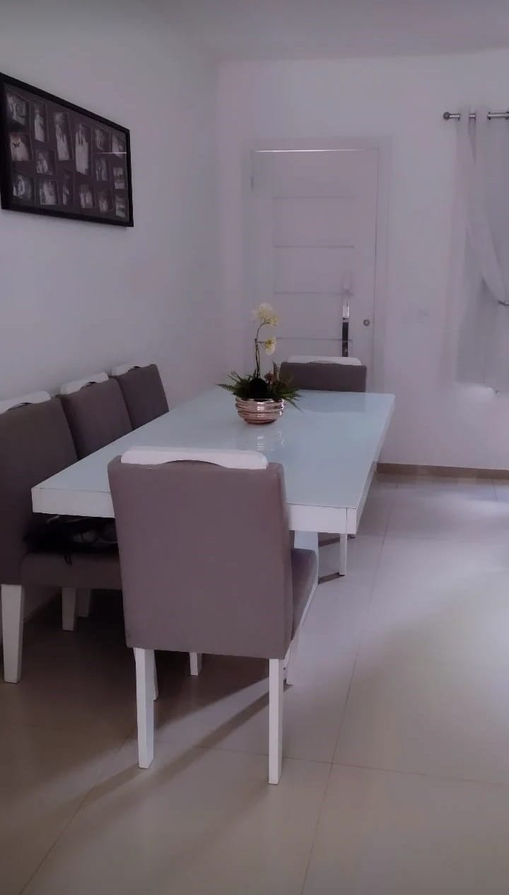 Casa a Venda Condomínio Fechado  em Caucaia do Alto