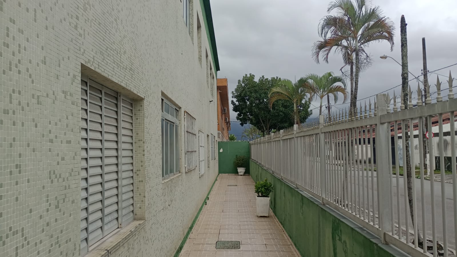 Kitnet no Caiçara - a 200m da Praia