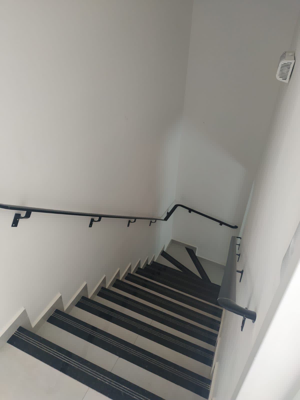 Apartamento Cobertura c/ Elevador à 7 minutos do Shopping Grand Plaza