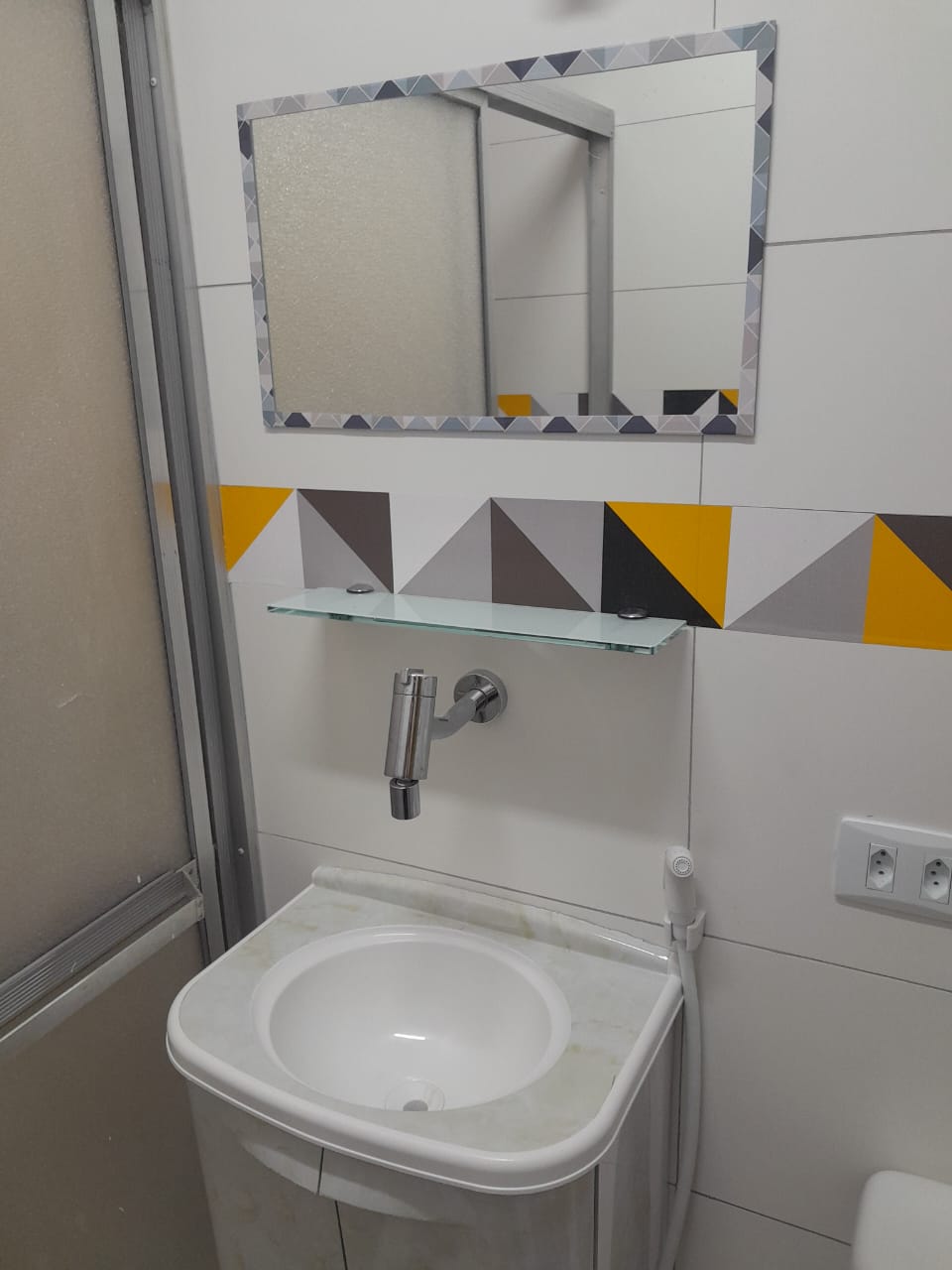 Kitnet Mobiliado - Ocian / Praia Grande - apenas R$ 132mil