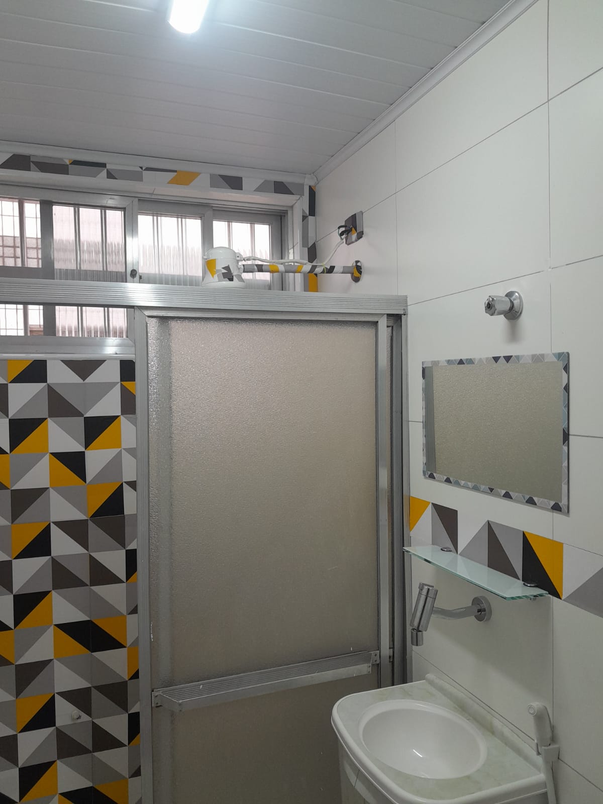 Kitnet Mobiliado - Ocian / Praia Grande - apenas R$ 132mil