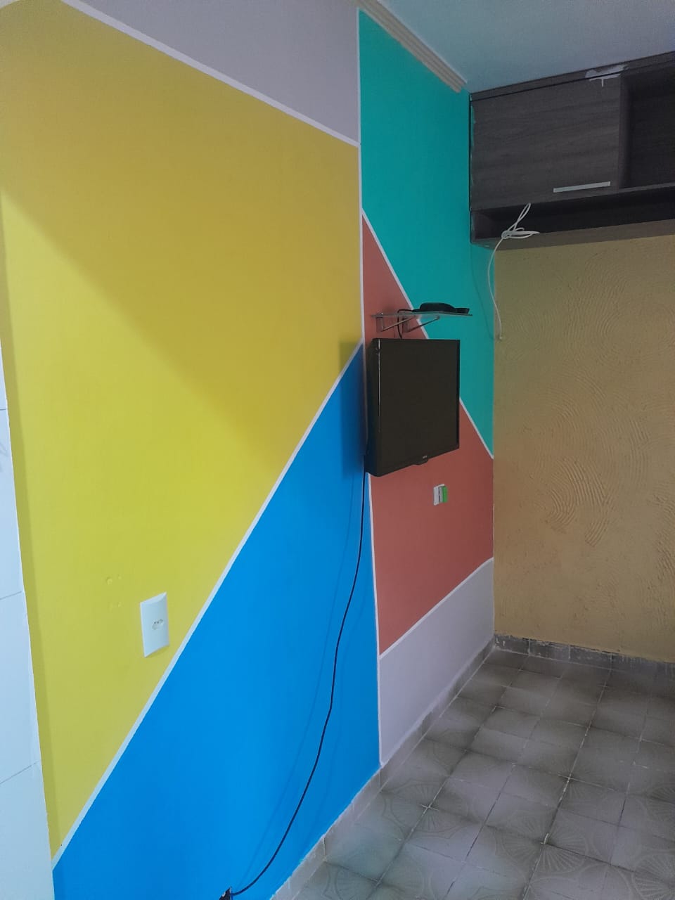 Kitnet Mobiliado - Ocian / Praia Grande - apenas R$ 132mil
