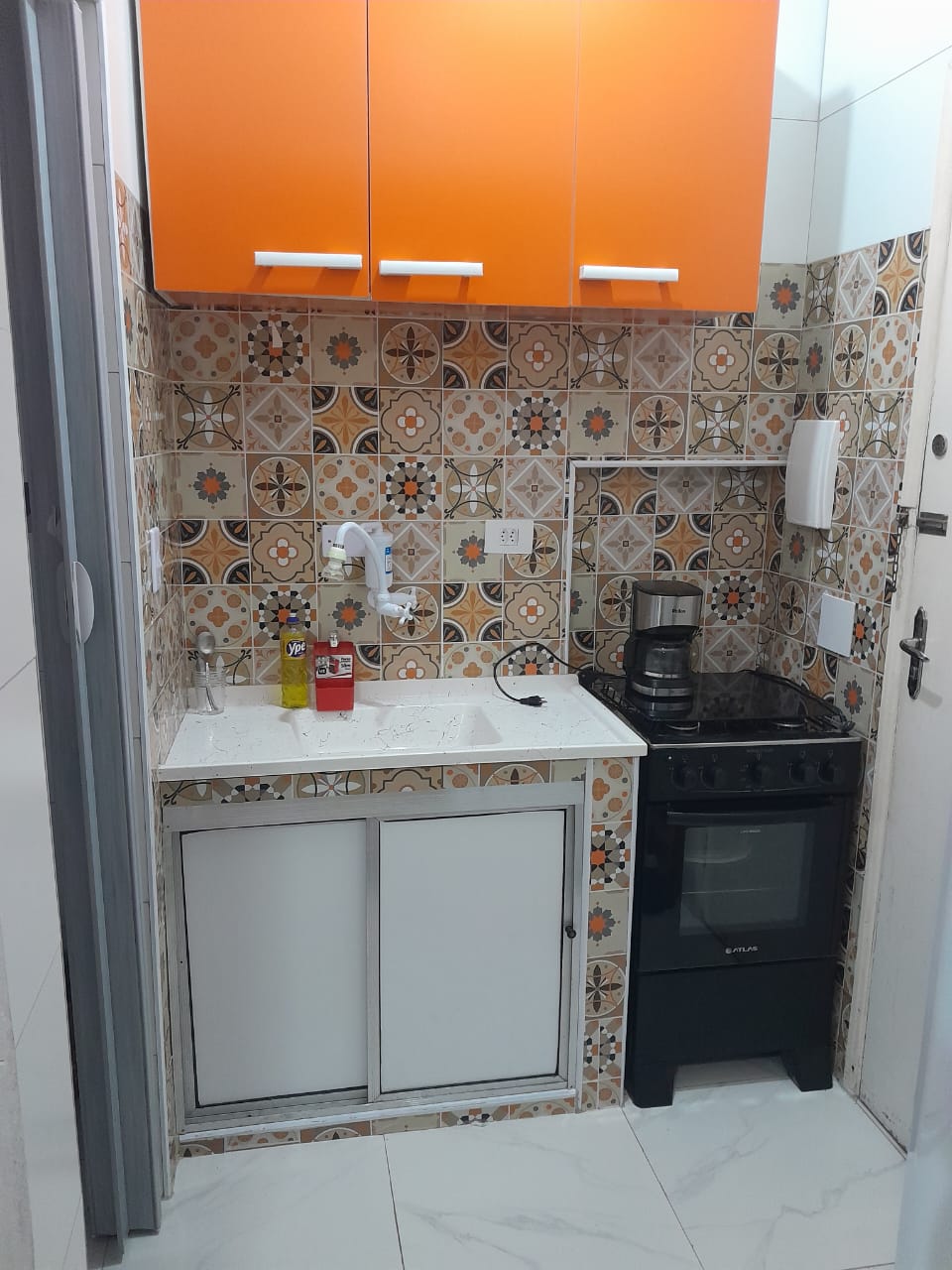 Kitnet Mobiliado - Ocian / Praia Grande - apenas R$ 132mil