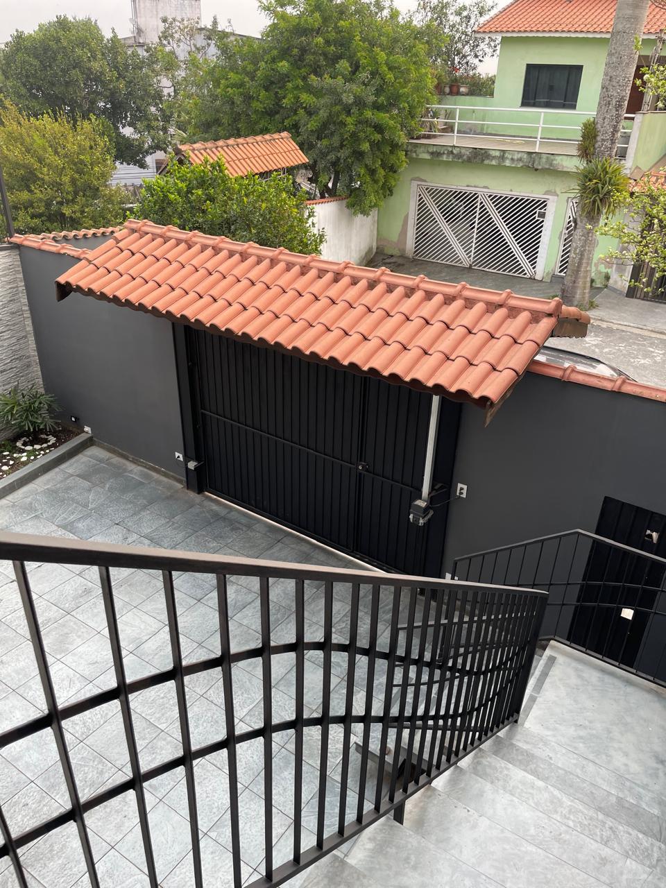 Sobrado, 263m de Área Construída - à 800m da Avenida dos Estados / Sto André