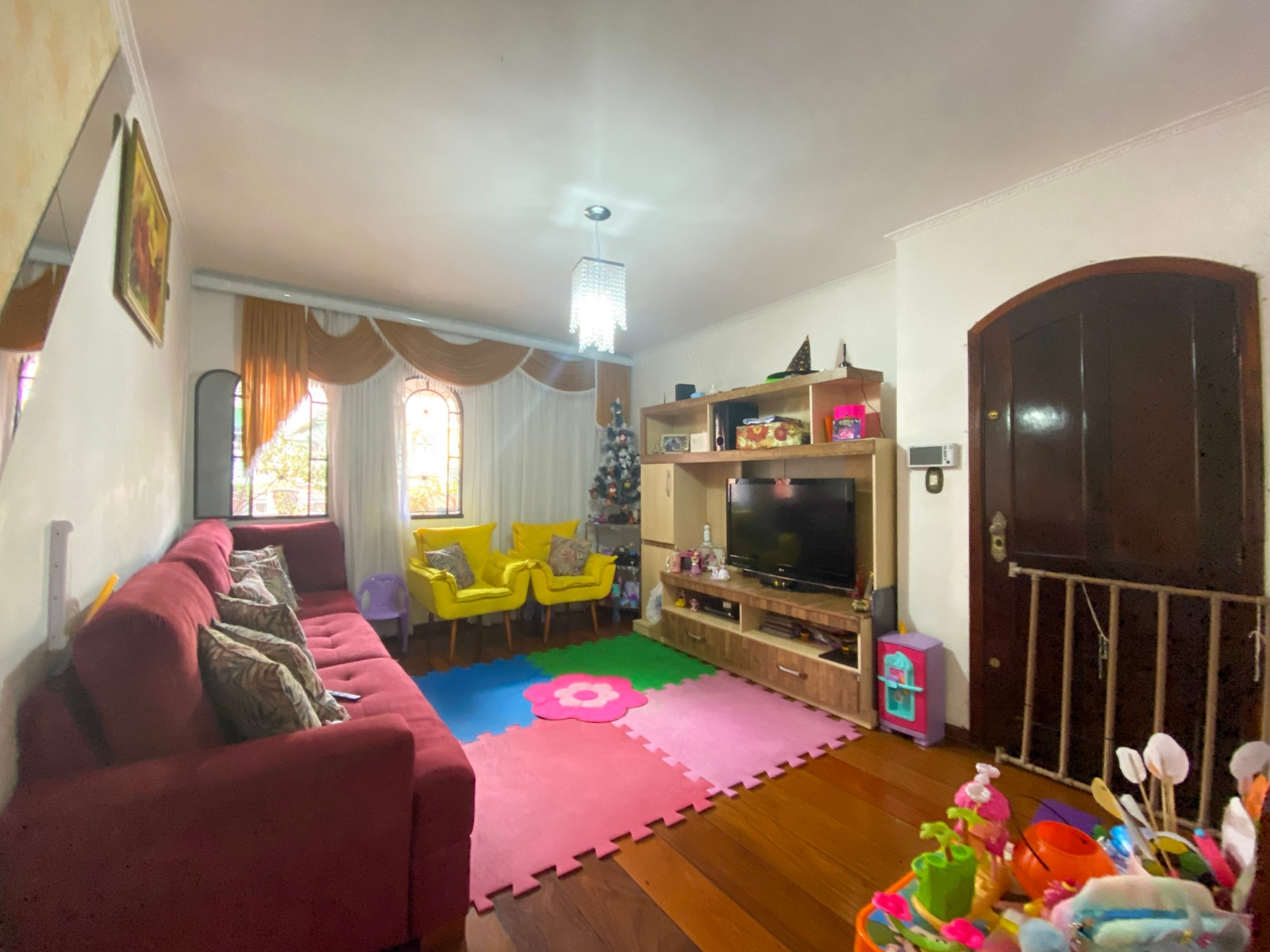 Sobrado Maravilhoso no Jardim Utinga - R$ 670.000,00