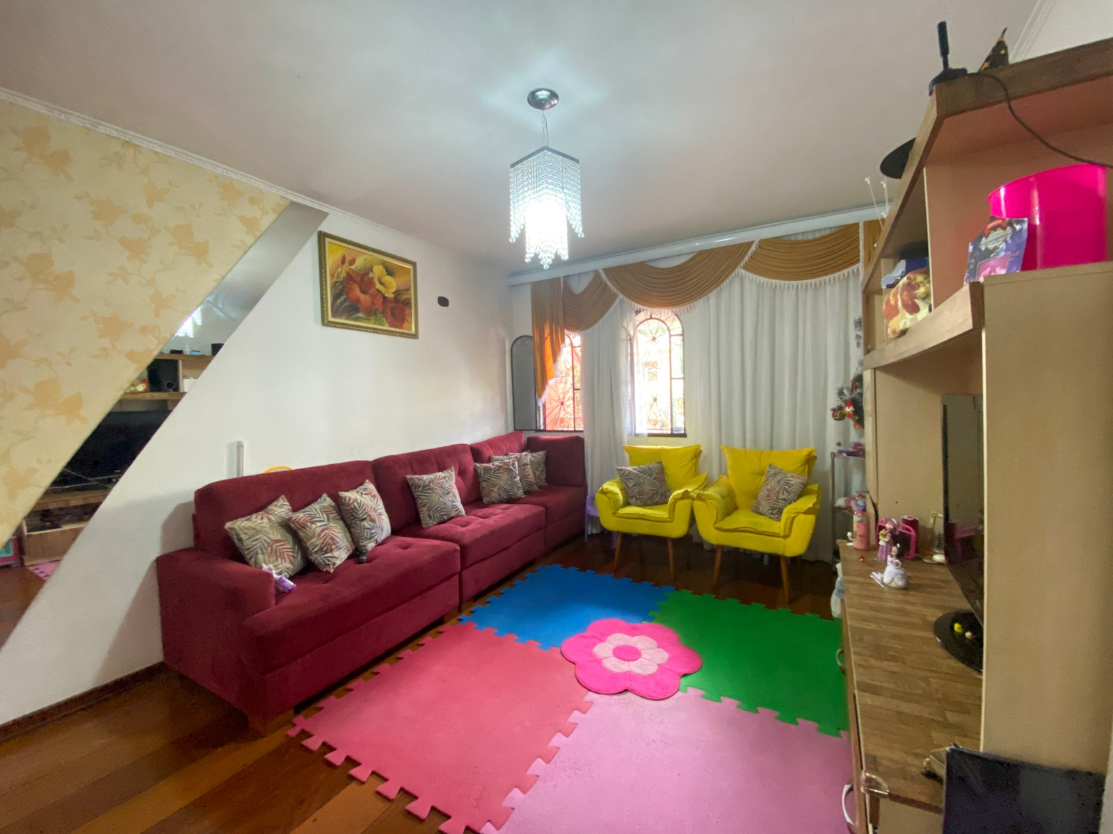 Sobrado Maravilhoso no Jardim Utinga - R$ 670.000,00