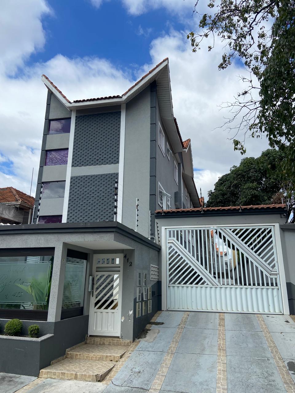 Sobrado à Venda no Residencial Village Camargo - Condomínio Fechado (Santo André)