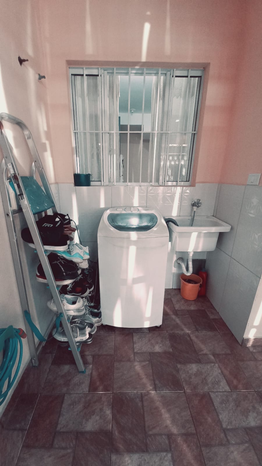 SOBRADO À VENDA – JARDIM DAS MARAVILHAS 