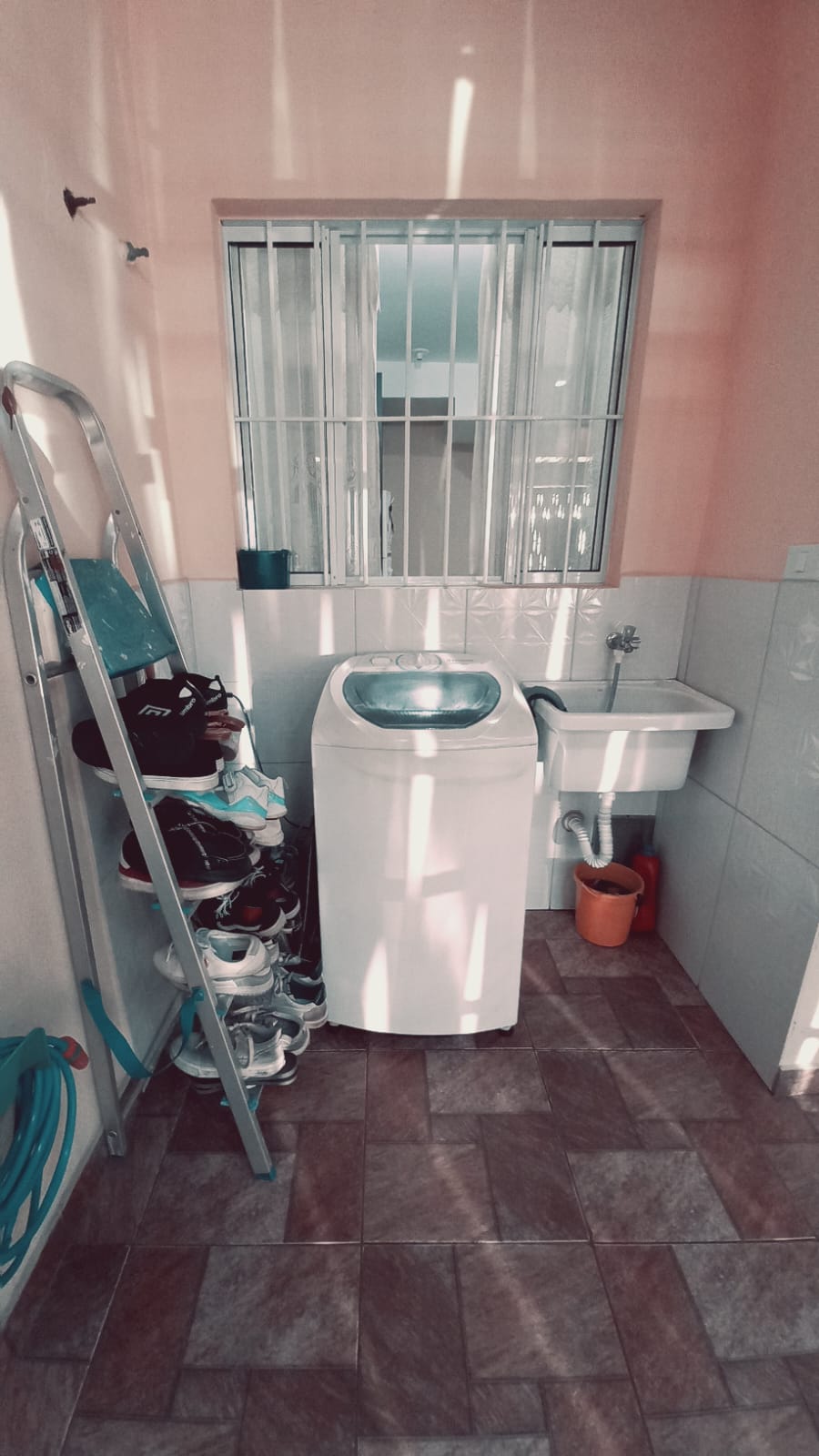 SOBRADO À VENDA – JARDIM DAS MARAVILHAS 