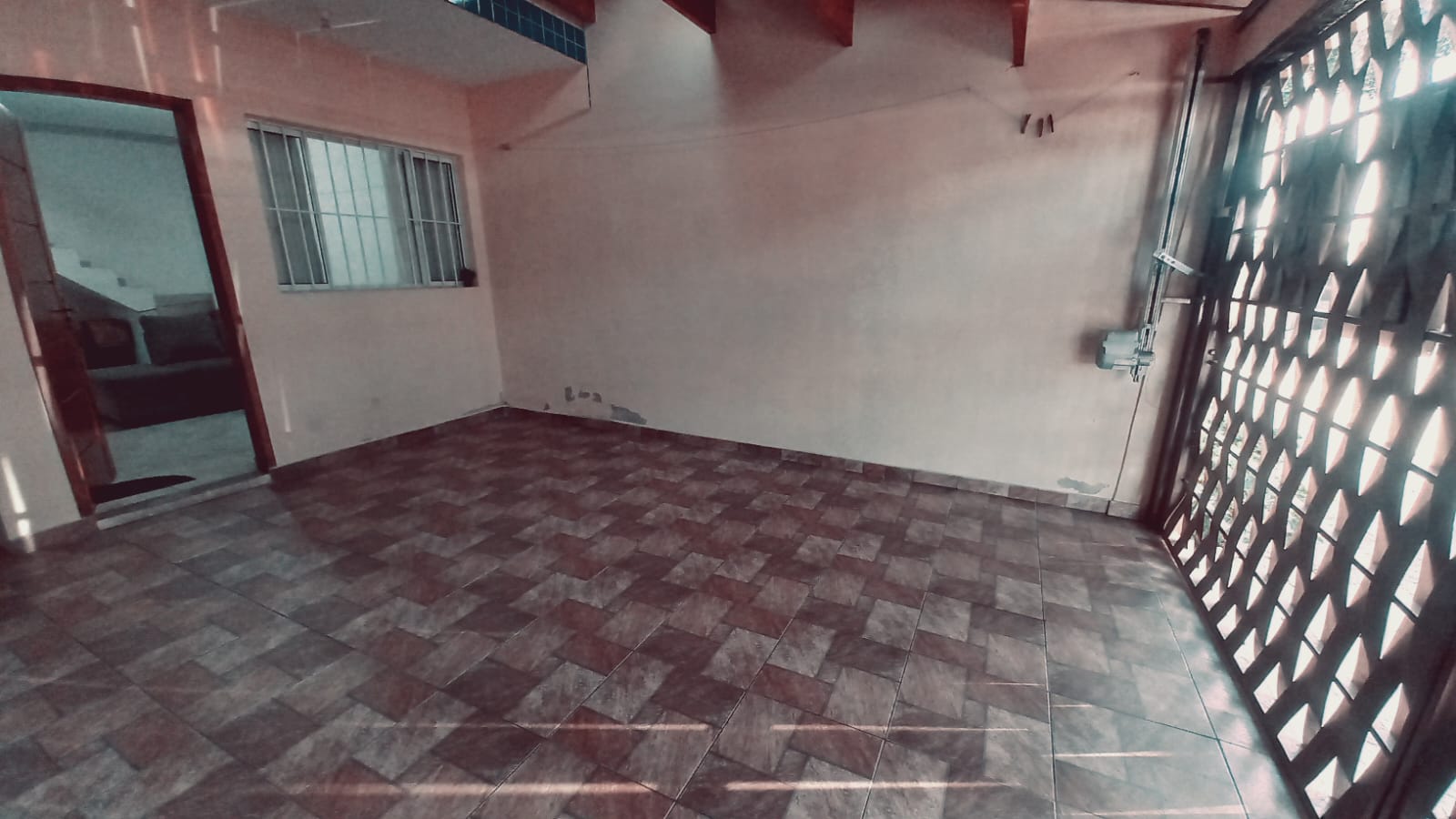 SOBRADO À VENDA – JARDIM DAS MARAVILHAS 