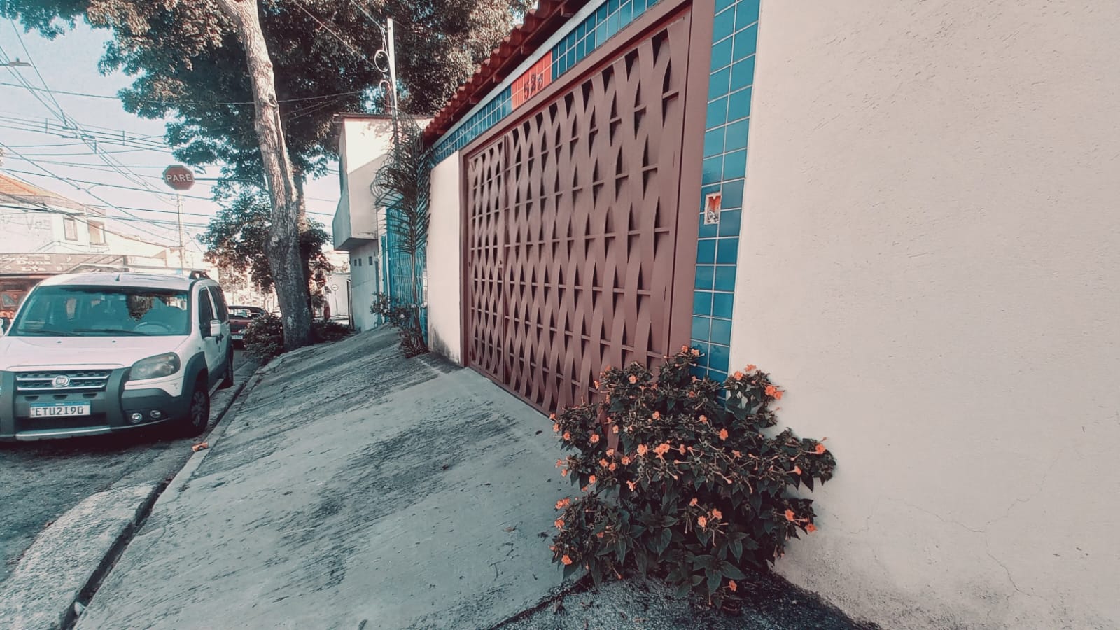 SOBRADO À VENDA – JARDIM DAS MARAVILHAS 