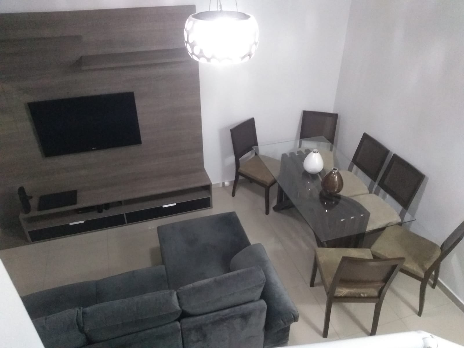 Sobrado Frontal de Esquina na Vila Carrão Semi Mobiliado - 85m² de Área Construída