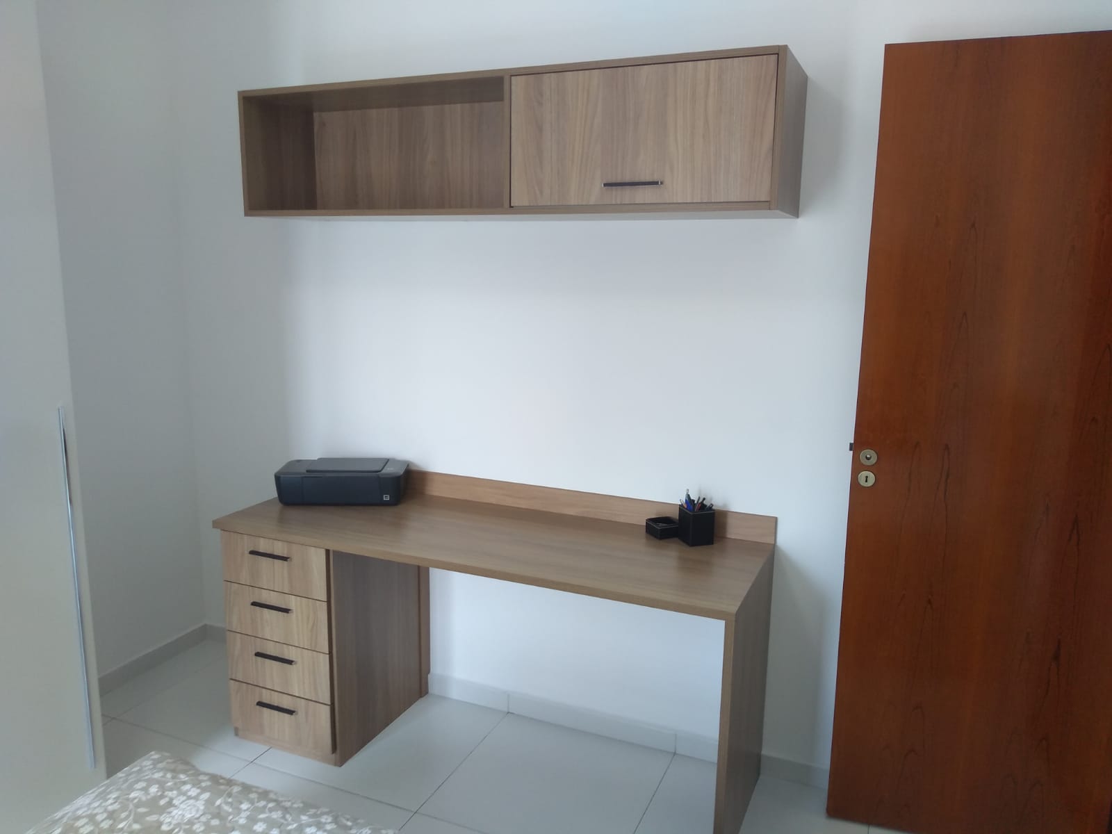 Sobrado Frontal de Esquina na Vila Carrão Semi Mobiliado - 85m² de Área Construída