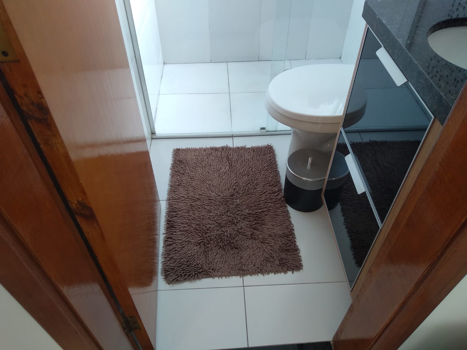 Sobrado Frontal de Esquina na Vila Carrão Semi Mobiliado - 85m² de Área Construída